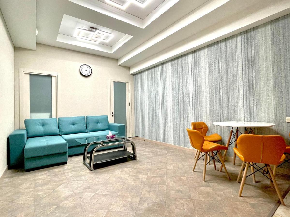 Apartments Emili เยเรวาน ภายนอก รูปภาพ